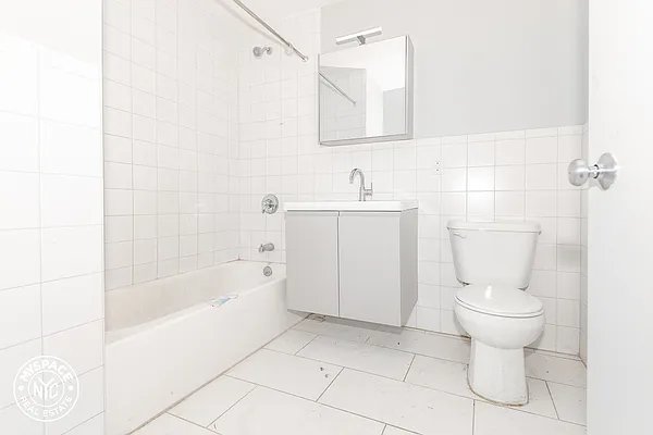 Rented by MySpaceNYC | media 35