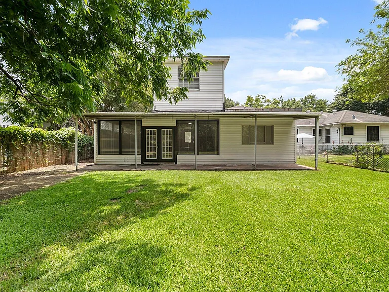 8327 Bonner Dr — Photo 35