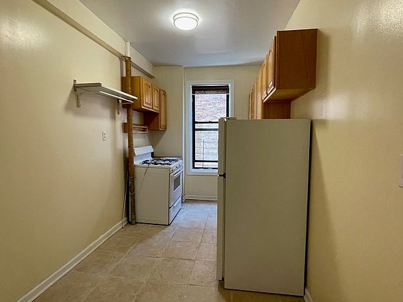 4th image of 3213 Snyder Ave #7B