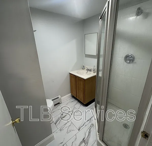 733 Main St — Photo 8