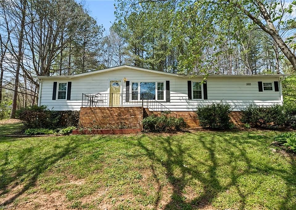 1st image of 190 Brightstar Ln