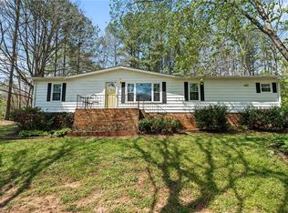 190 Brightstar Ln, Lewisville, NC 27023