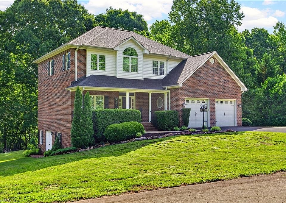 1st image of 1380 Ridgewood Cir