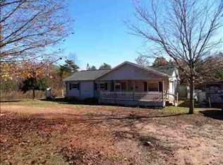 243 S Hills Dr, Wellford, SC 29385