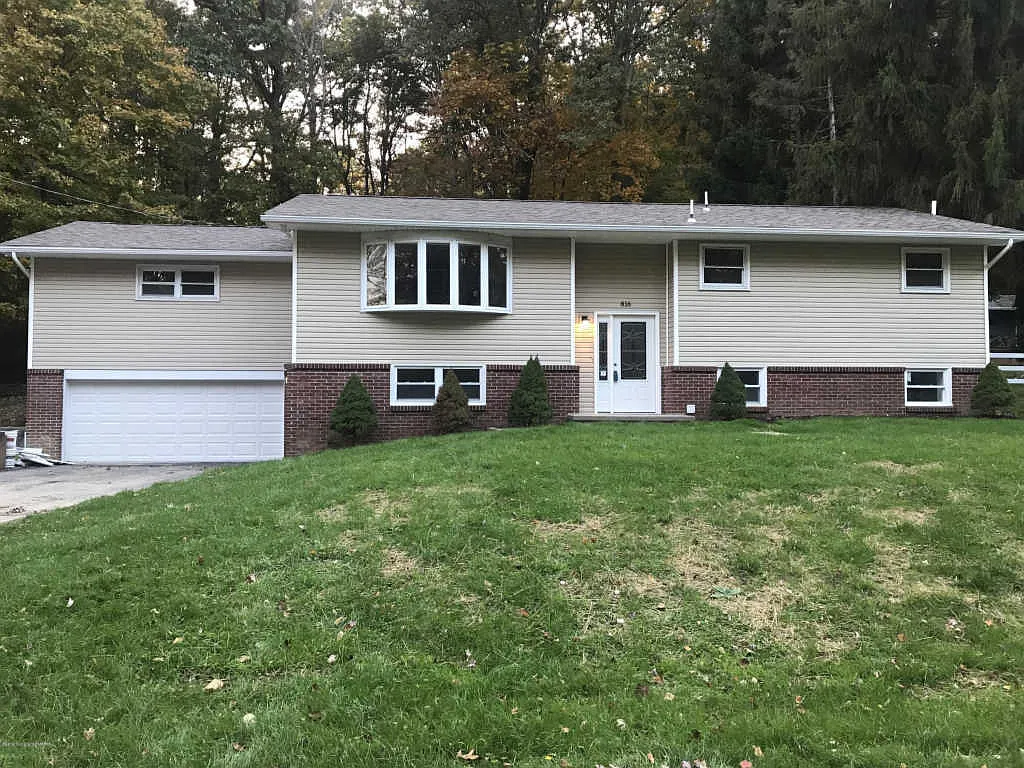 816 Wedgewood Lake Dr photo 1