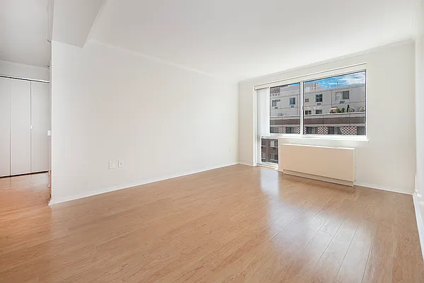 Rented by R New York | media 15