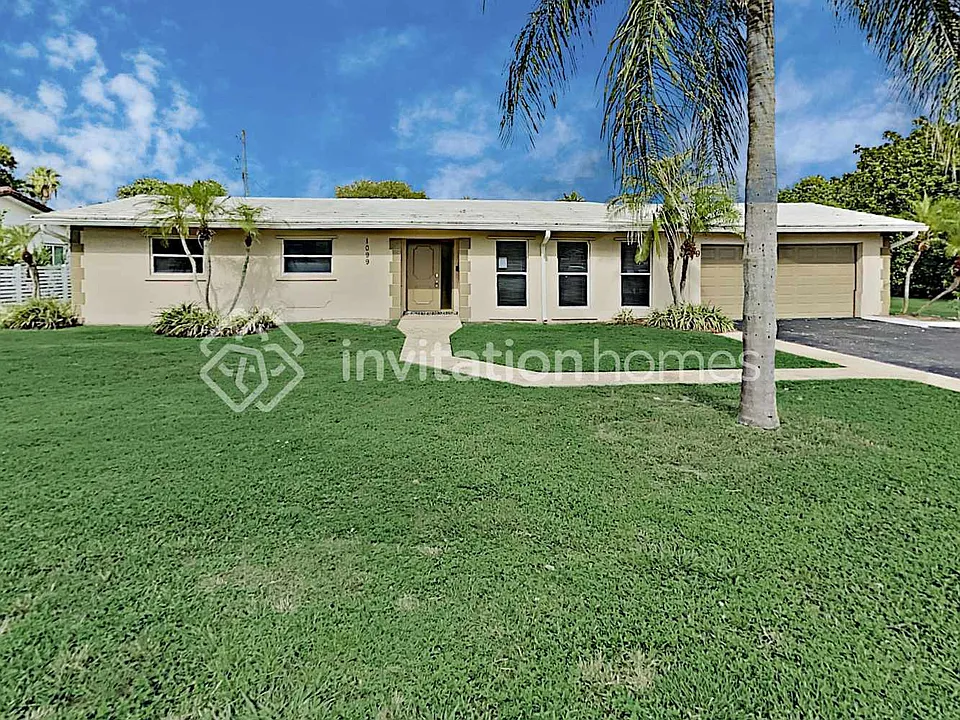 1099 NW 5th Ave