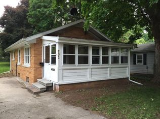 306 Fenton St, Lansing, MI 48910