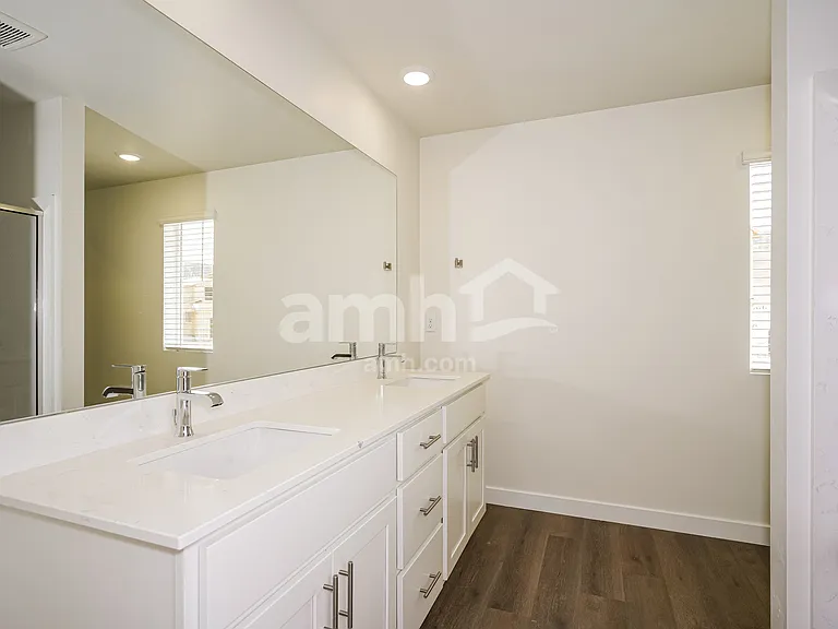 1252 S Brixton Ave — Photo 9