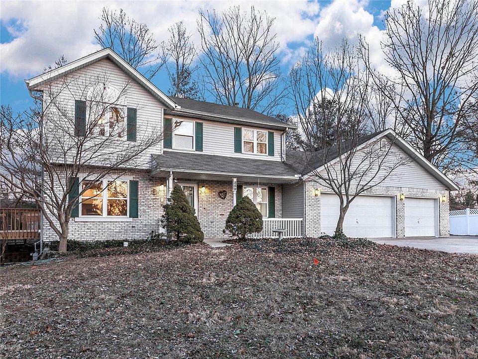1st image of 350 E Lake Dr