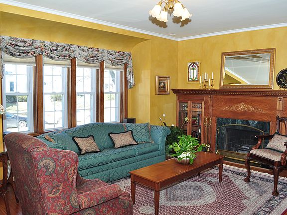 2nd image of 57 Malden Ave
