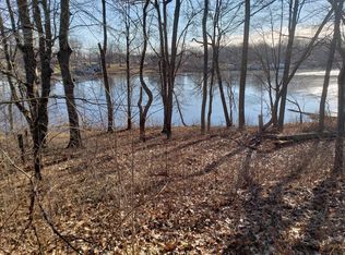 2699 S Geneva Lake Dr, Shelbyville, MI 49344