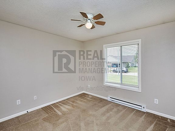 4th image of 2017 Vista View Dr #2017