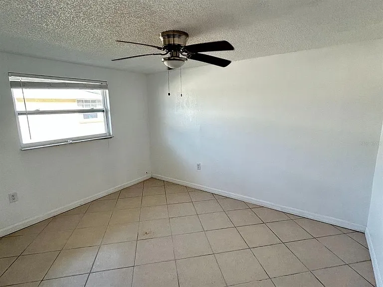 4934 Getner St — Photo 9