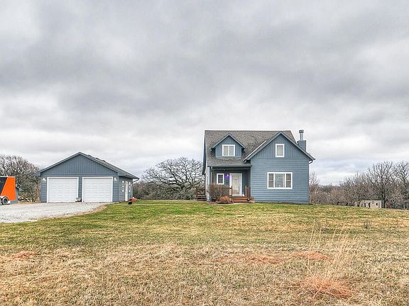 2nd image of 1940 193rd Ln