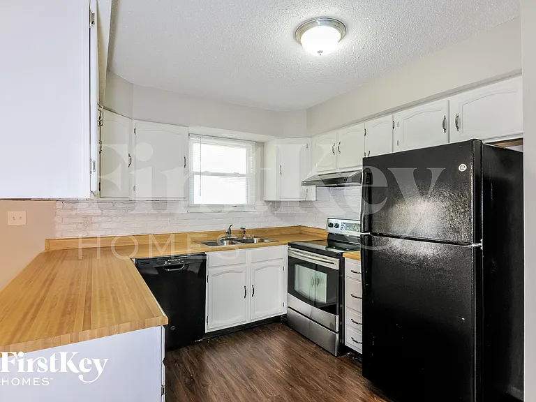 37 Westbrook Dr — Photo 7