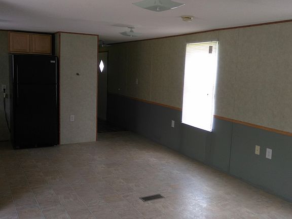 4th image of 7400 Redwood Ave