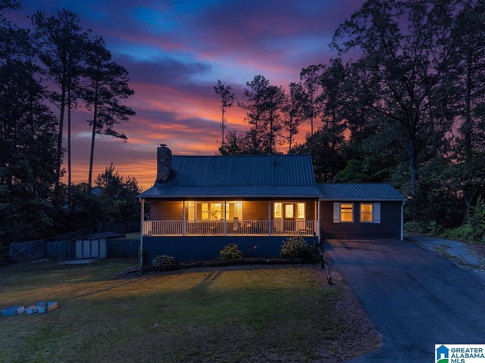 1st image of 1424 Dearmanville Rd