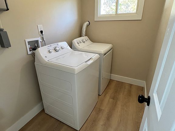 5th image of 3367 Parnell Dr