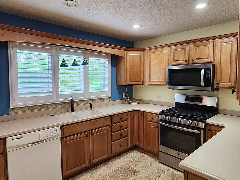 17 Marquette Ct — Photo 3