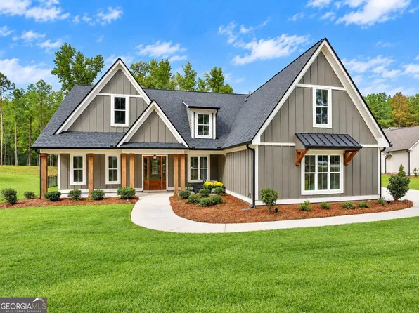 135 Huiet Dr, Fayetteville, GA 30215