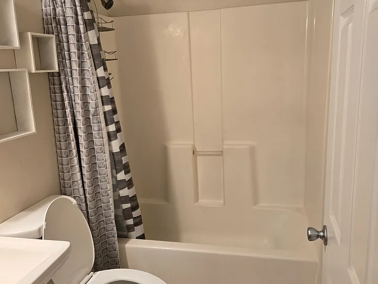 3619 Schwartze Ave #6 — Photo 12