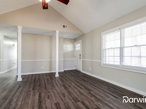 4th image of 305 Tuck Ln