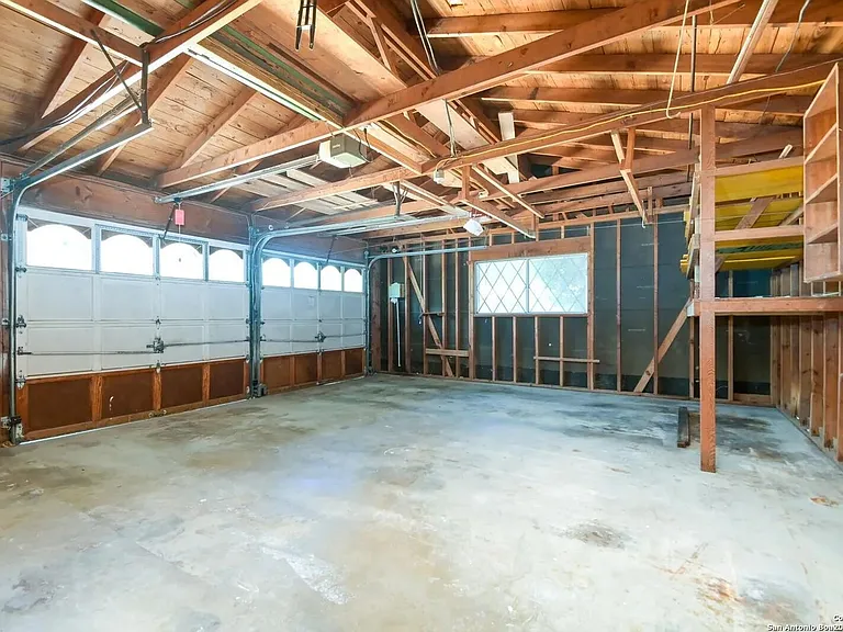 5915 Gabor Dr — Photo 19