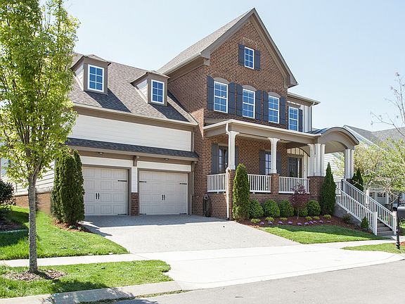 A Ford Custom Classic Home