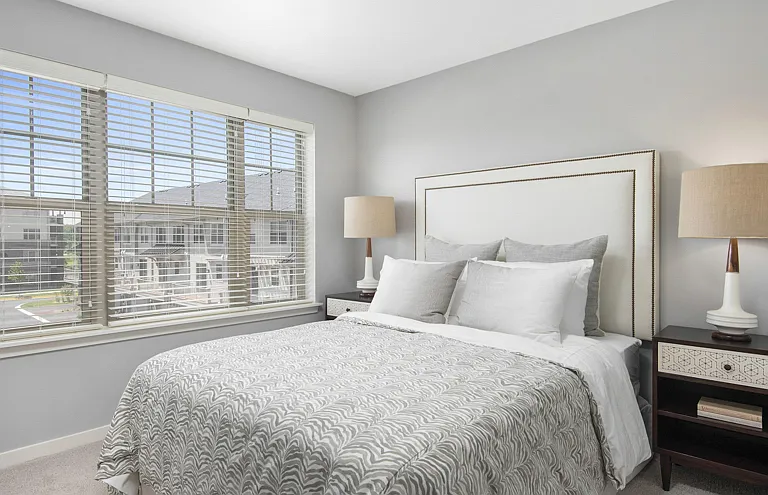 Deer Park Crossing Apartments — Photo 26