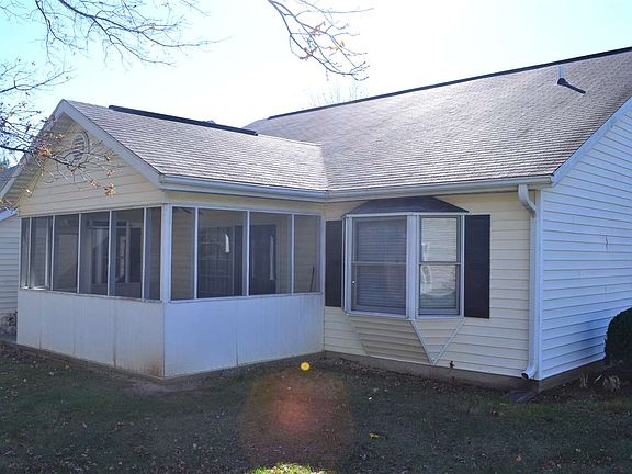 4th image of 746 E Pepperridge Dr