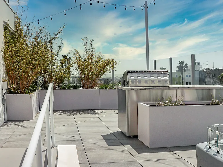 Inspire Hollywood — Photo 16