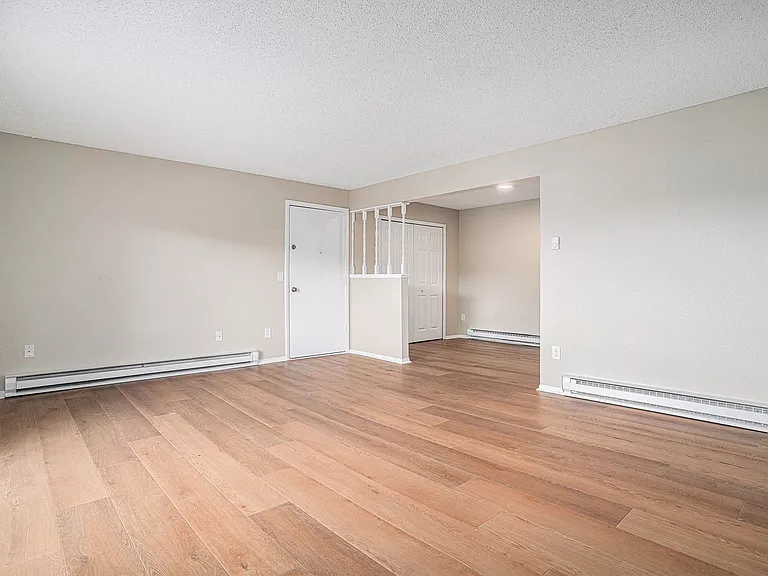 Fully Updated 2BD Condo — Photo 7