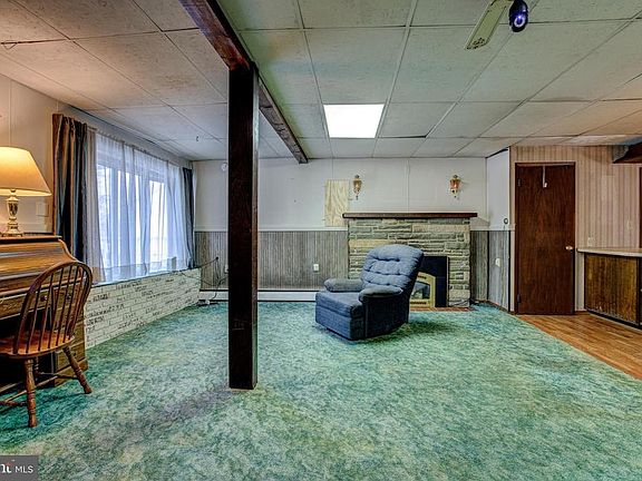 5th image of 5 1/2 McElhattan Ave