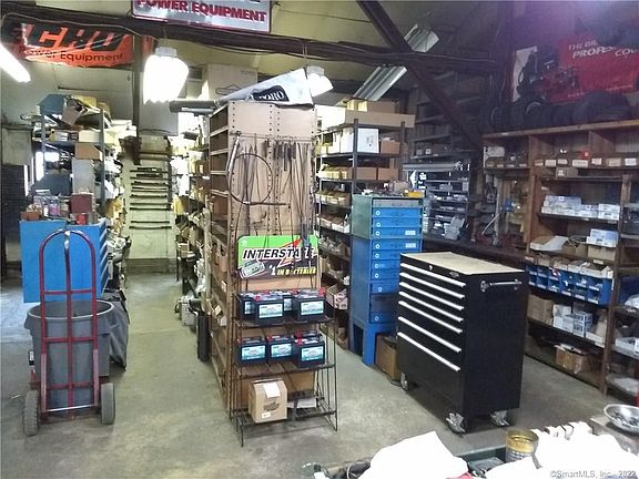 4th image of 52 Gillotti Road