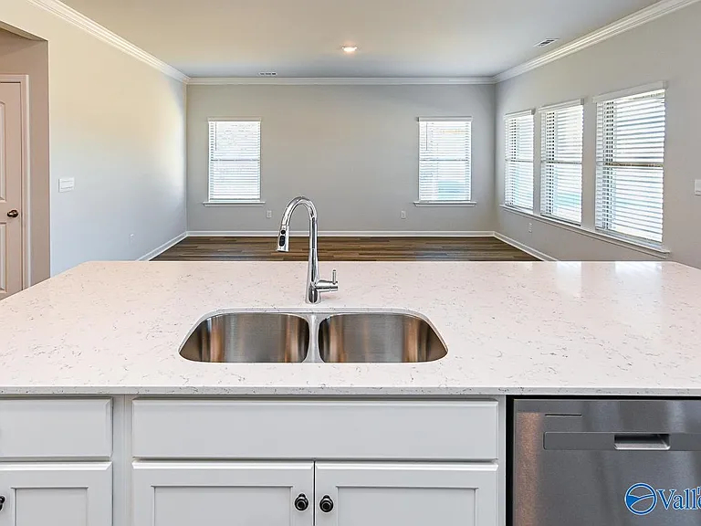 175 Foundry St — Photo 9