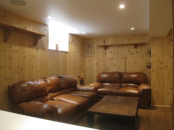5th image of 28 Cadorna Ave #Basement