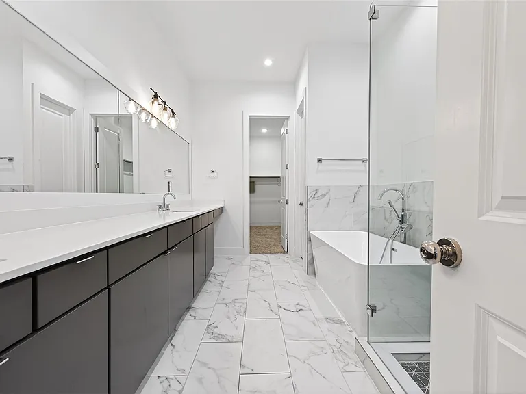 5841 Dolores St — Photo 26