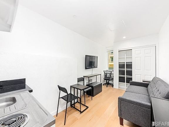 4th image of 68 Diamond St #7-L