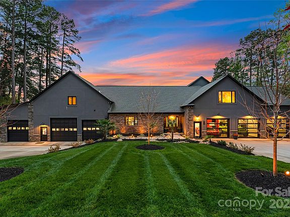 2nd image of 158 Lucent Ln