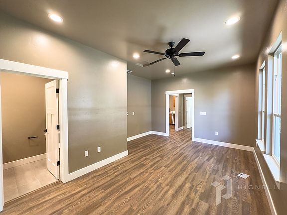 3rd image of 806 Normal Ave APT 2