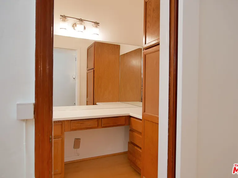 611 S Cloverdale Ave #106 — Photo 12