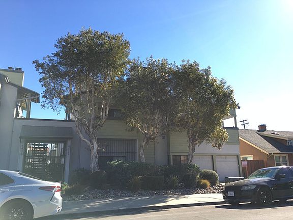 3rd image of 4435 Marlborough Ave