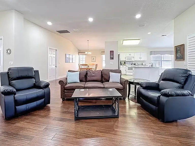 1215 San Juan Dr — Photo 4