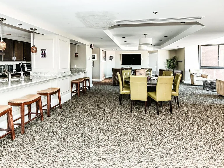 900 N Stafford St #1410 — Photo 35