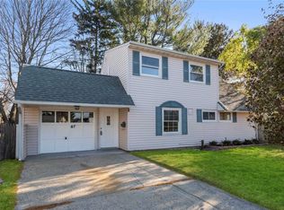 67 Blacksmith Rd, Levittown, NY 11756