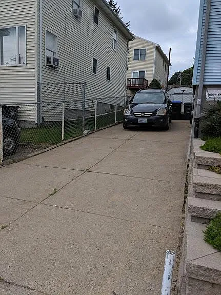 208 Sunbury St #1 — Photo 10