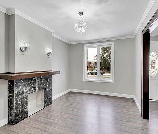 2nd image of 1083 Campbell Ave