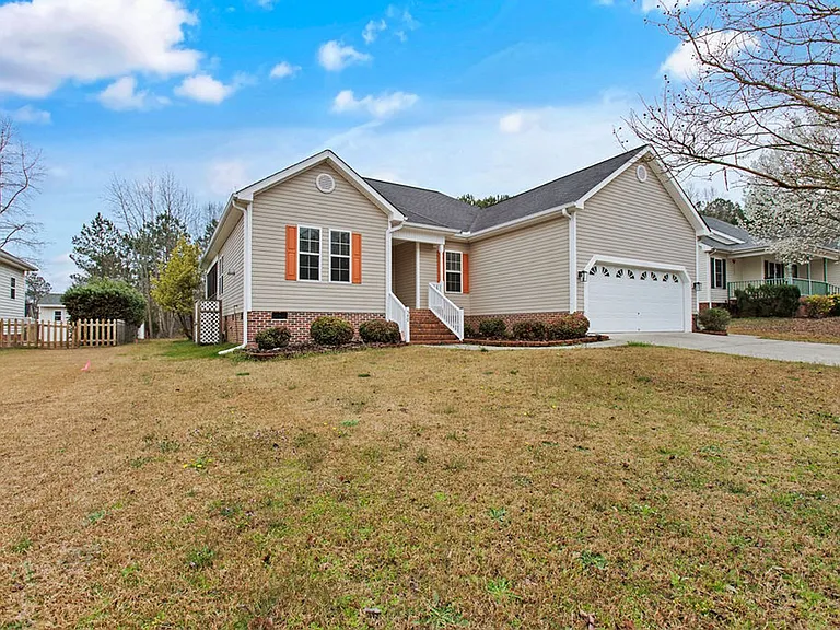 540 Hunter Way — Photo 3