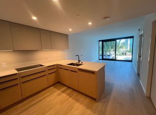 333 Ward Ave #907, Honolulu, HI 96814